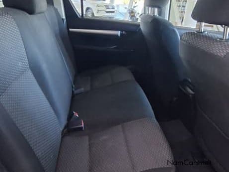 Toyota Hilux 2.4 GD6 RB SRX 4x2 AT D/Cab