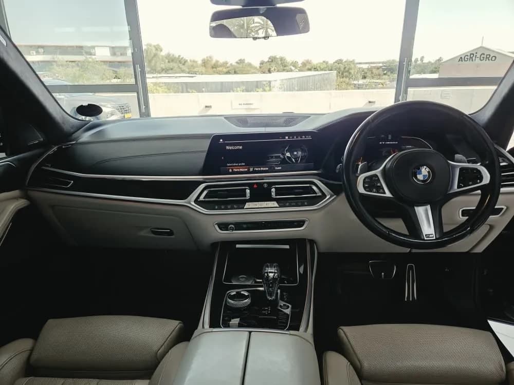 2019 BMW X7 M50D