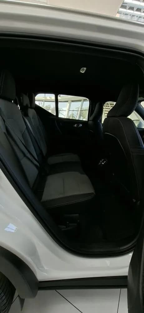 2022 Volvo XC40 T4 Momentum Geartronic AT