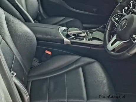 Mercedes-Benz C180 AT