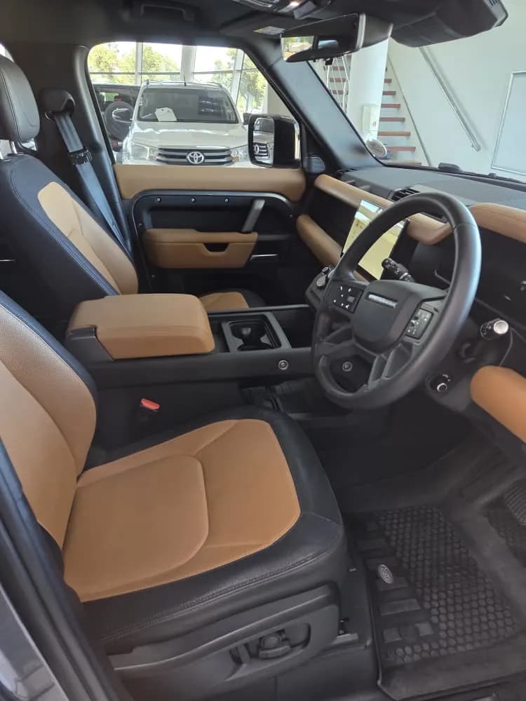 2024 Land Rover Defender 110 D300 HSE X - Dynamic 221 KW