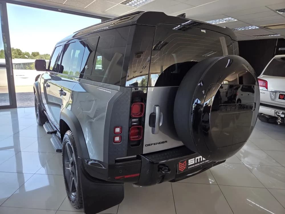 2024 Land Rover Defender 110 D300 HSE X - Dynamic 221 KW