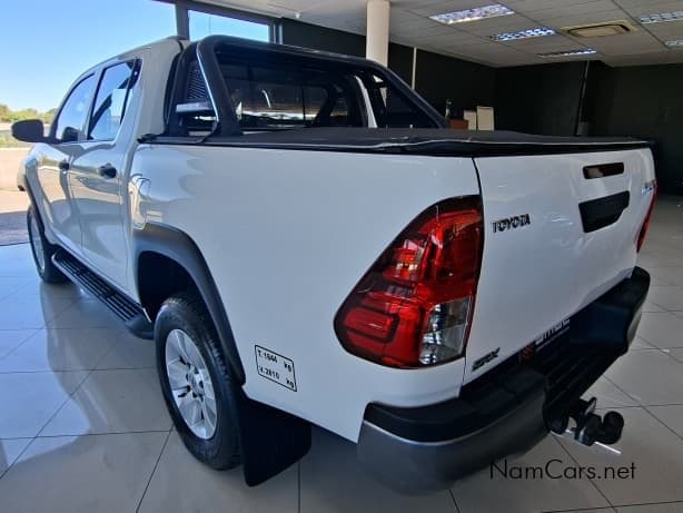 Toyota Hilux 2.4 GD6 RB SRX 4x2 AT D/Cab
