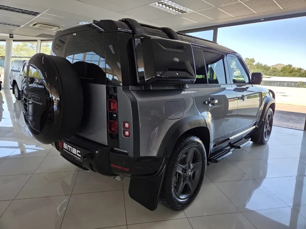 2024 Land Rover Defender 110 D300 HSE X - Dynamic 221 KW