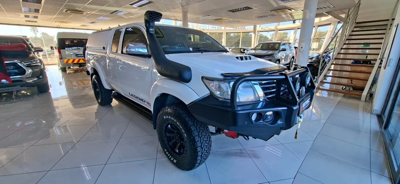 2015 Toyota Hilux  Legend 45 3.0 d4d E Cab 4x4