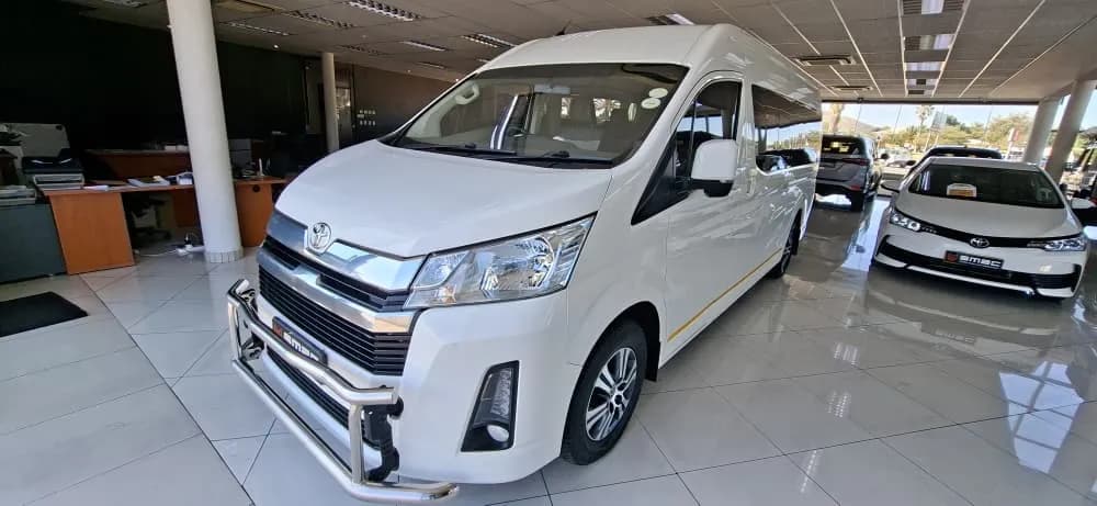 2023 Toyota  Quantum 2.8 GL SLWB AT 14 Seater