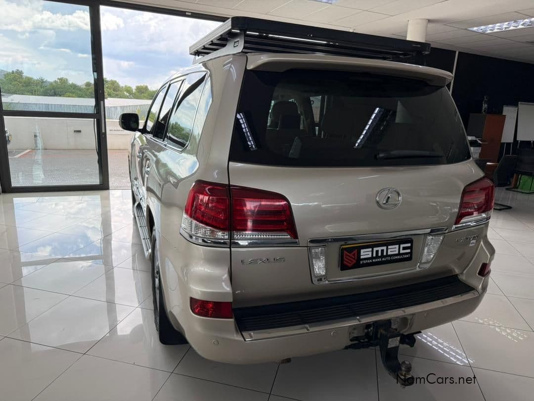 Lexus LX 570 V8 4x4 AT