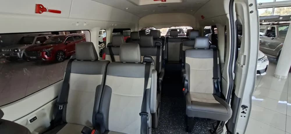 2023 Toyota  Quantum 2.8 GL SLWB AT 14 Seater