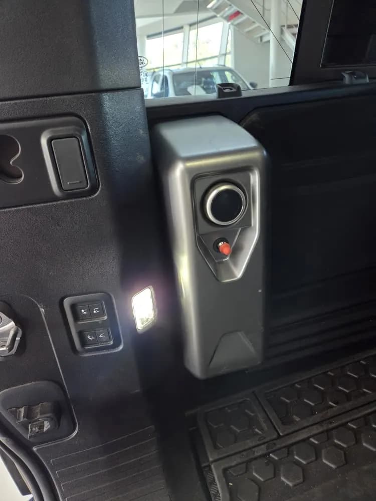 2024 Land Rover Defender 110 D300 HSE X - Dynamic 221 KW
